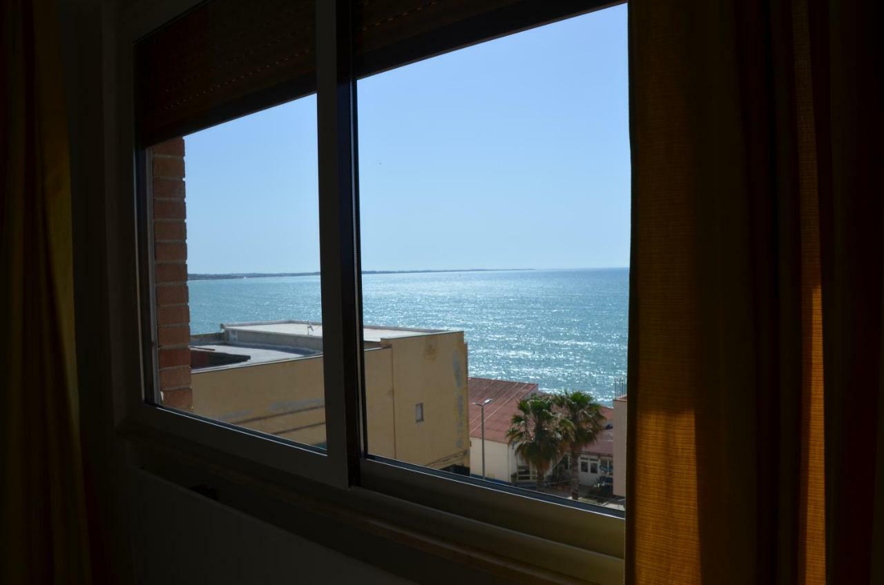 Appartamento La Finestra Sul Mare Pozzallo Bagian luar foto