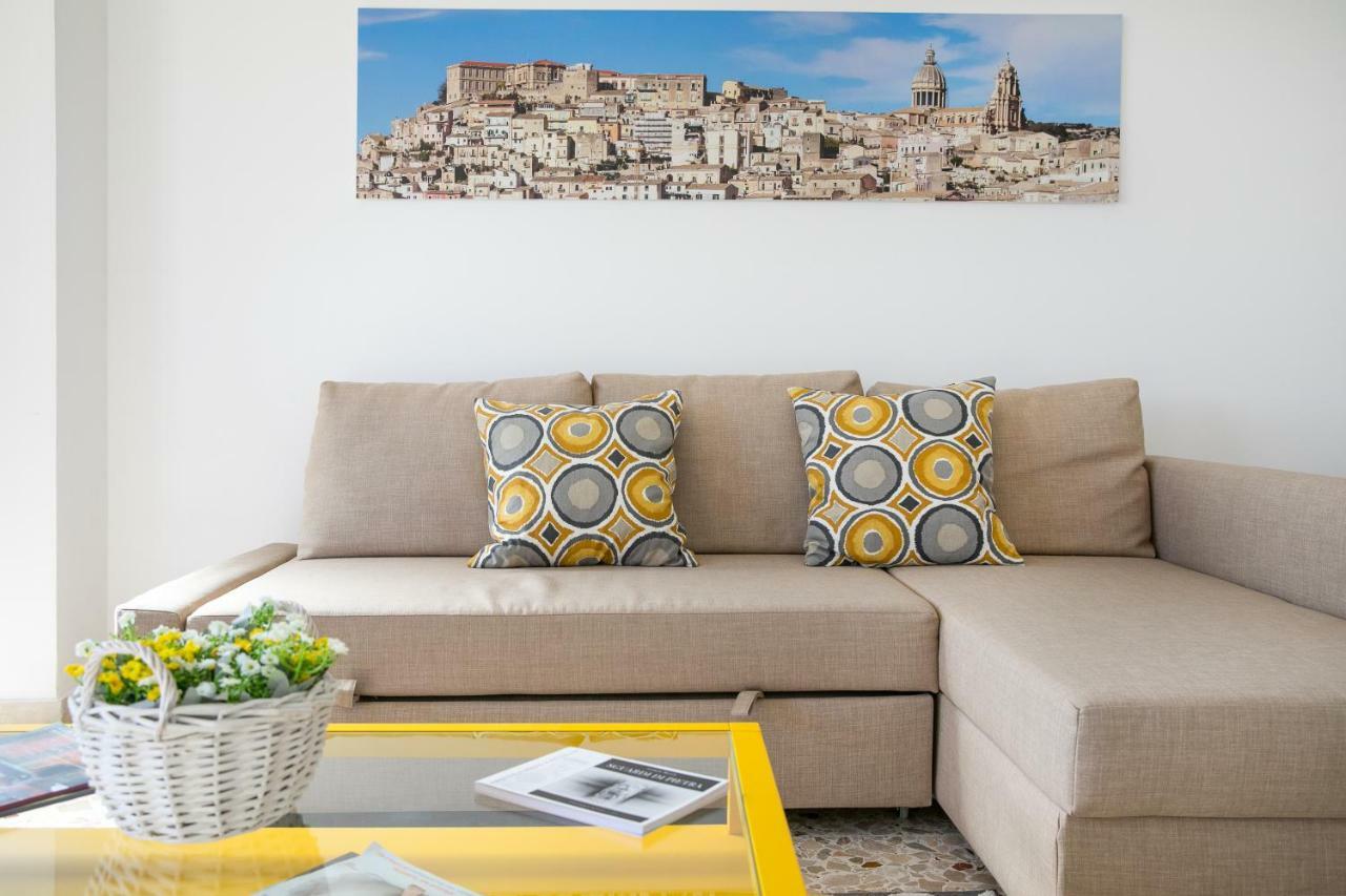 Appartamento La Finestra Sul Mare Pozzallo Bagian luar foto